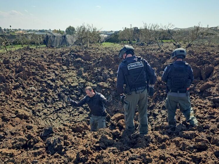 Полиция просит избегать скопления людей в местах падения ракет